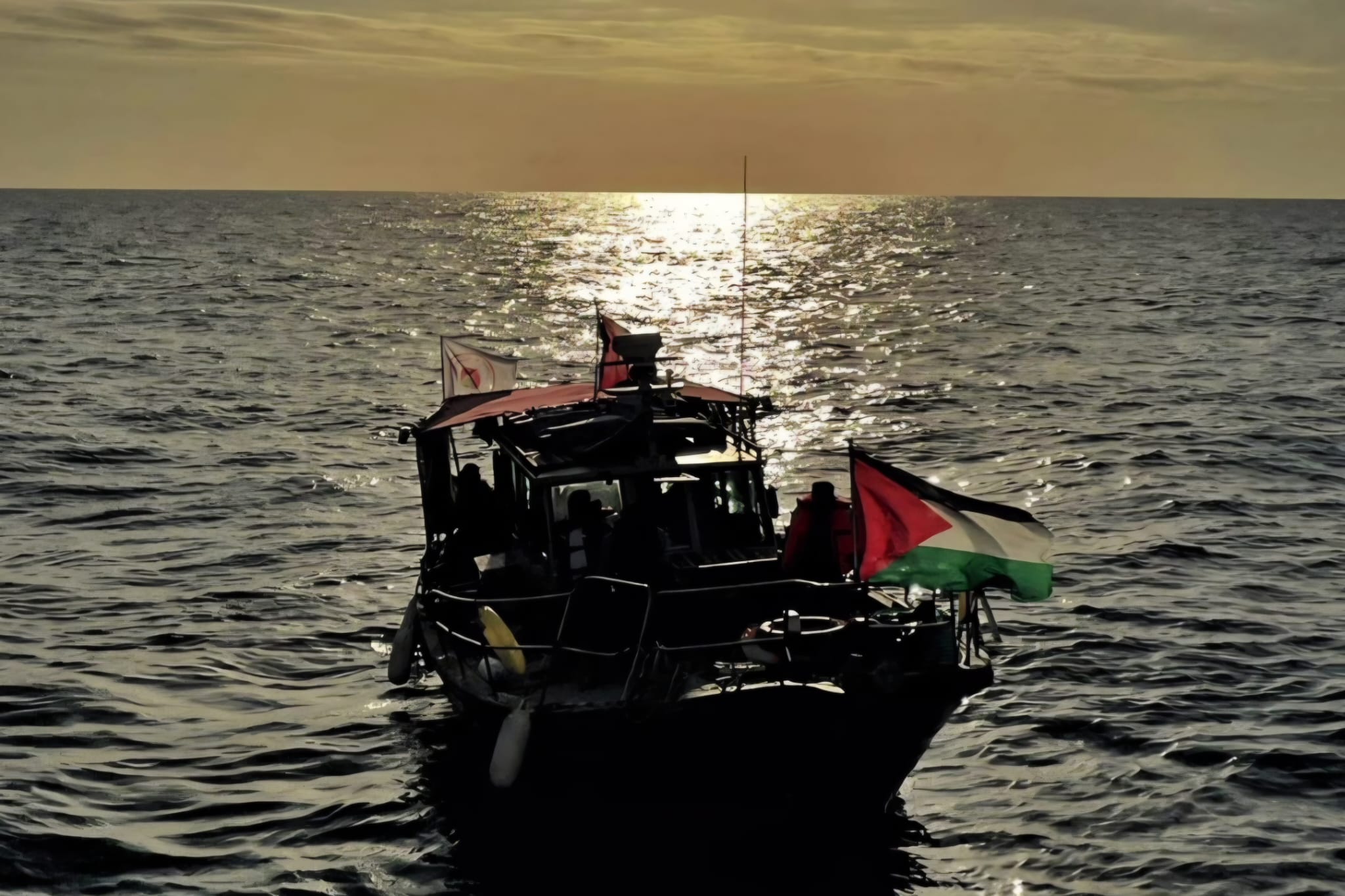 Kül ve Akdeniz: Bu Bir Rıza Yelkenidir