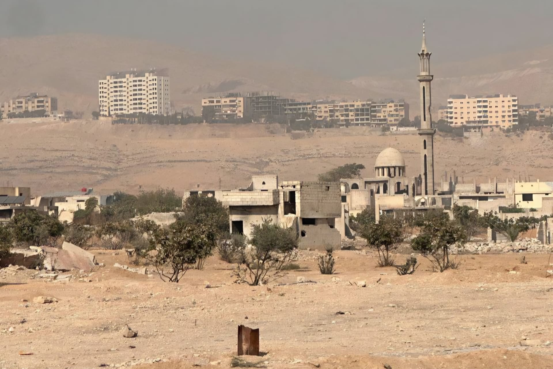 Savaş Sonrası Eve Dönmek: Çatısızlık